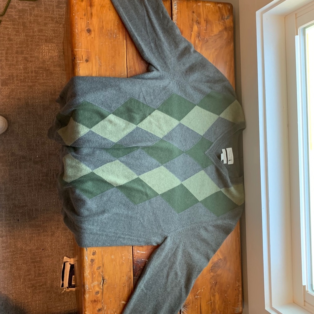 men’s large Sweater Grey with Green Argyle